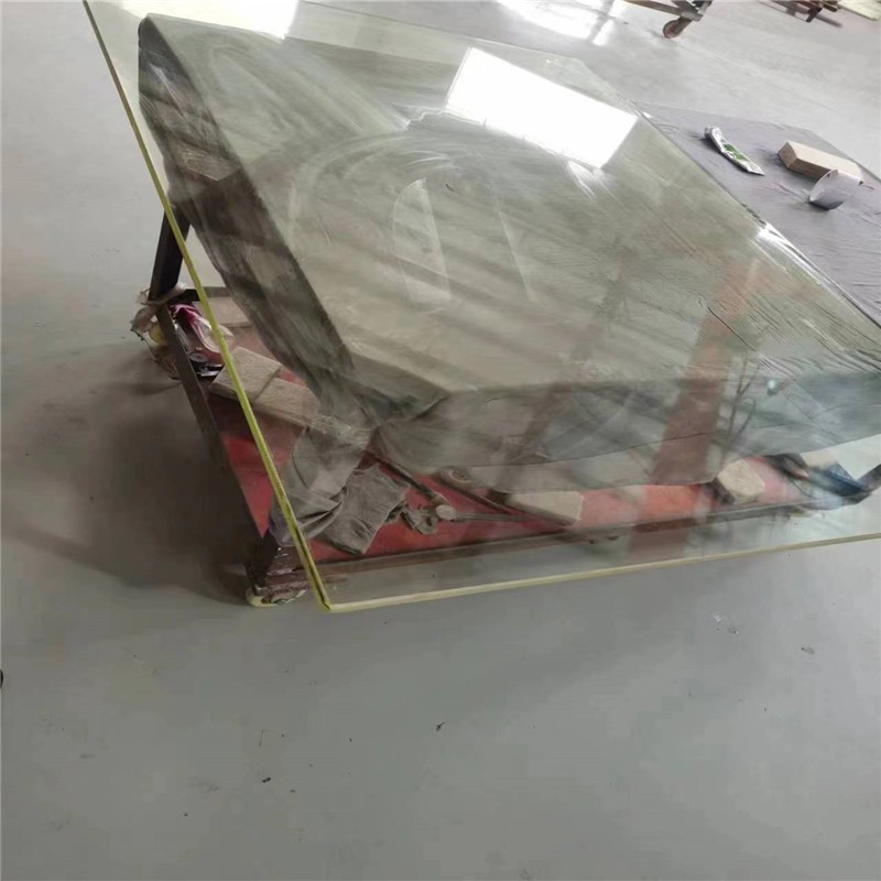 东方铅玻璃